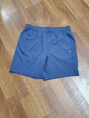 GAIAM Men's XL  Blue Athletic Shorts